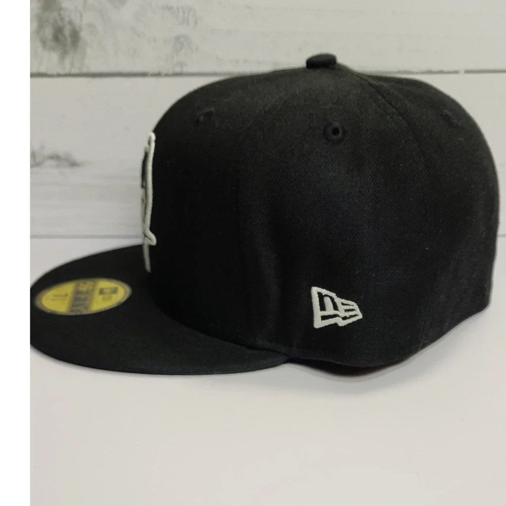 New Era 59FIFTY Tampa Bay Buccaneers Bucco Bruce Fitted Hat 7 3/8 Black NFL Cap